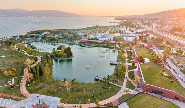 ÖzerÜrger’den Kocaeli Fuar Parkı: Kentten Doğaya Uzanan Yeni Bir Kıyı Eşiği